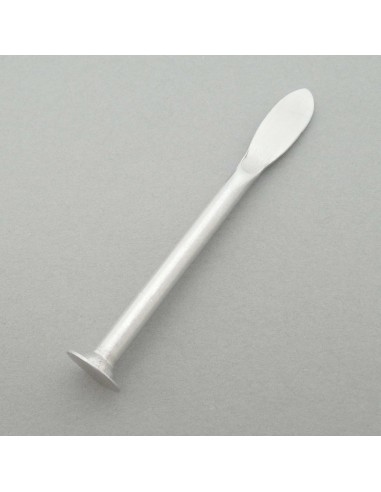 Outil pipe 2 fonctions : nettoyer et tasser