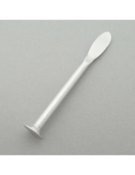 Outil pipe 2 fonctions : nettoyer et tasser