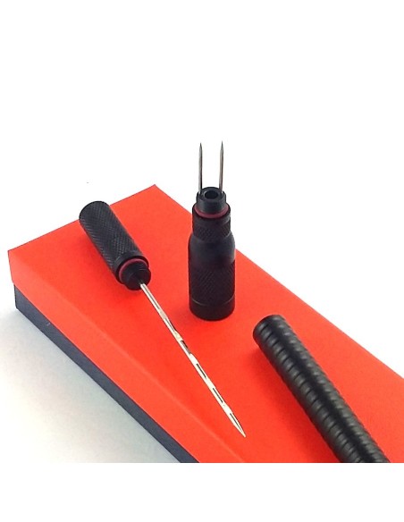 Outil cigare multifonction: double emporte pièce, perforateur, aiguille.