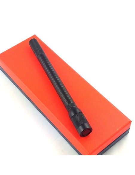 Outil cigare multifonction: double emporte pièce, perforateur, aiguille.