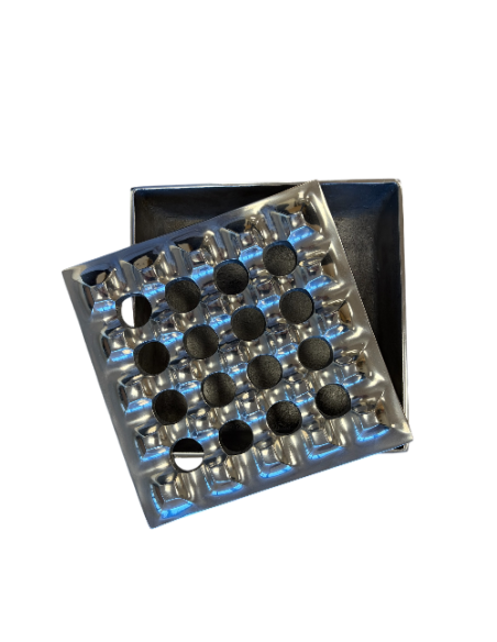 Cendrier carré en métal poli 4 cigares