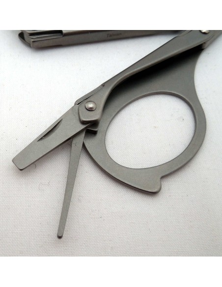 Ciseaux coupe cigare pliants XIKAR